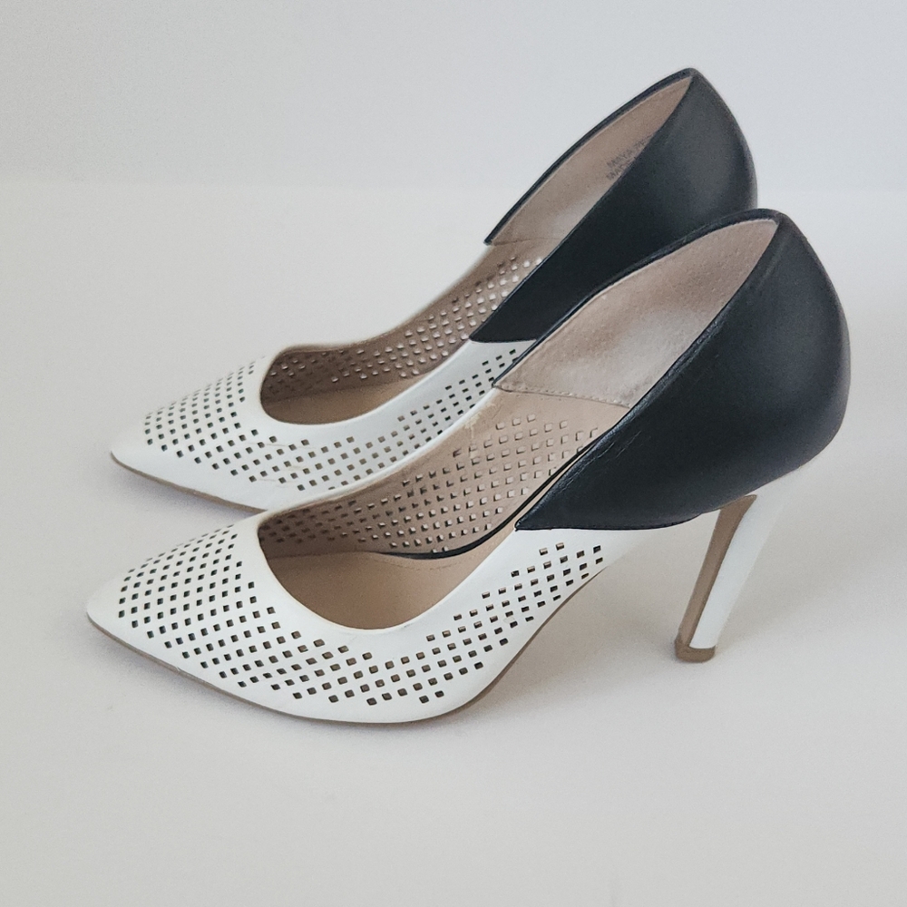 đ„SOLDđ„ French Connection Pumps - Picture 2 of 11